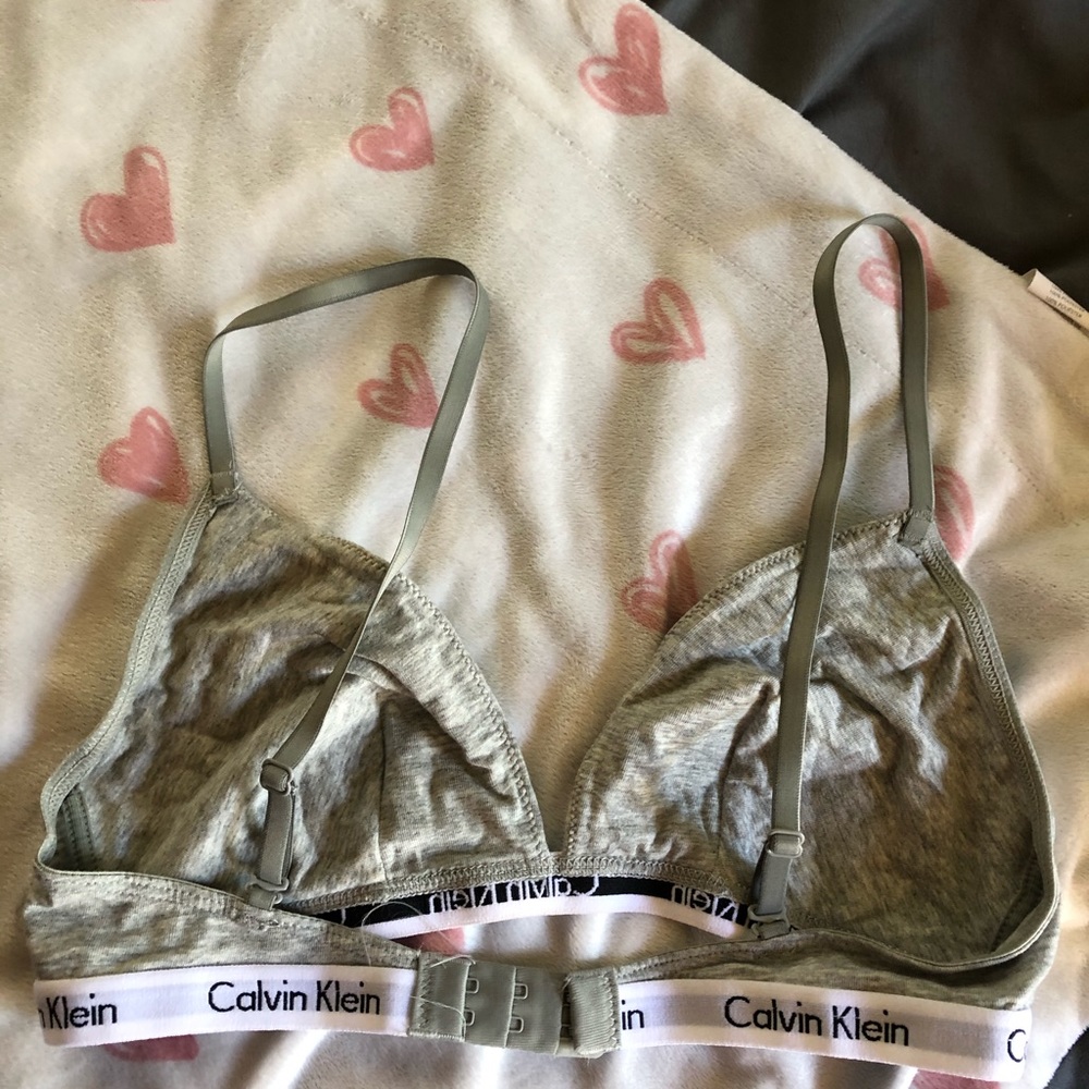Calvin - Picture 2 of 2